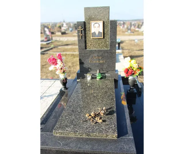 Памятник - А-01-107