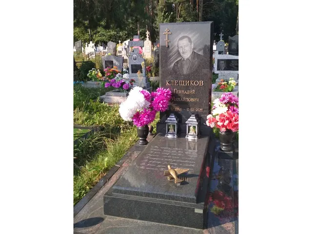 Памятник - А-111-124